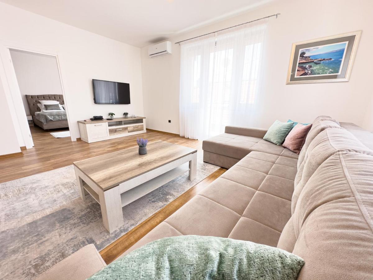 Luxurious And Cosy Brick Apartment - Free Private Parking Saraybosna Dış mekan fotoğraf