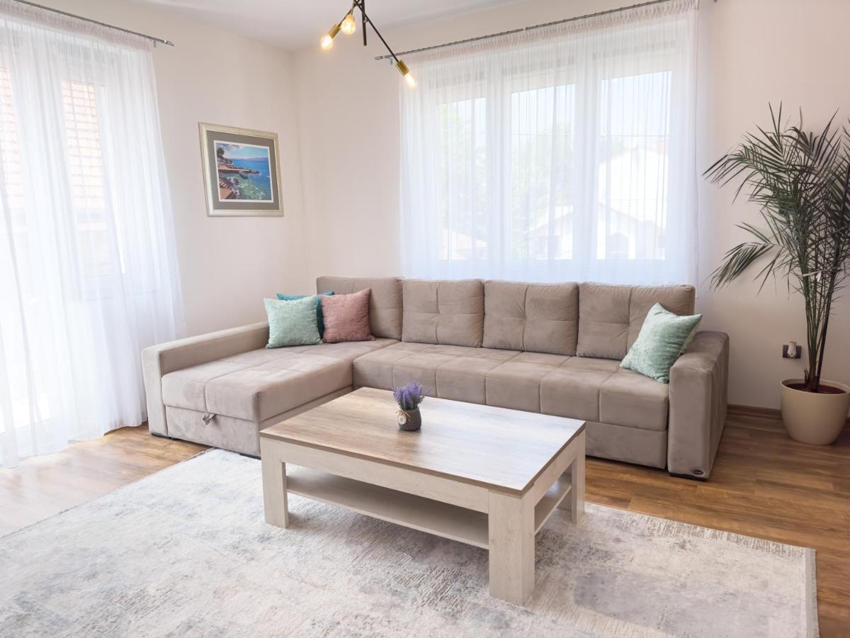 Luxurious And Cosy Brick Apartment - Free Private Parking Saraybosna Dış mekan fotoğraf